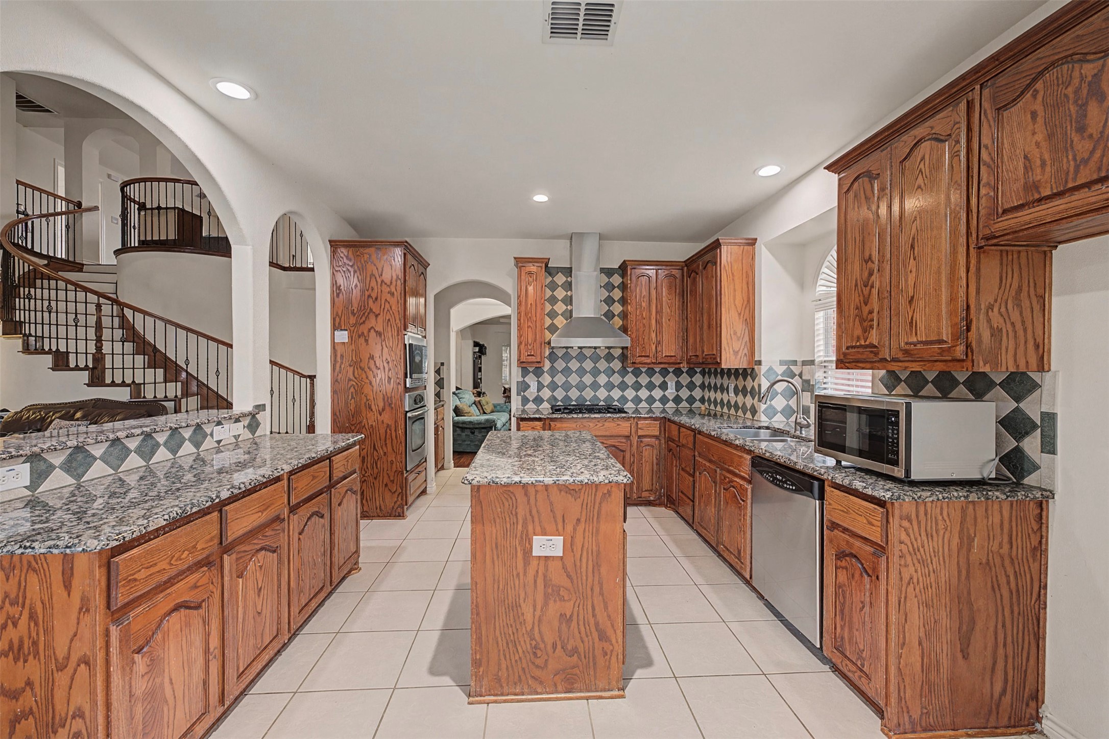 4525 Warbler Lane Garland TX 75043