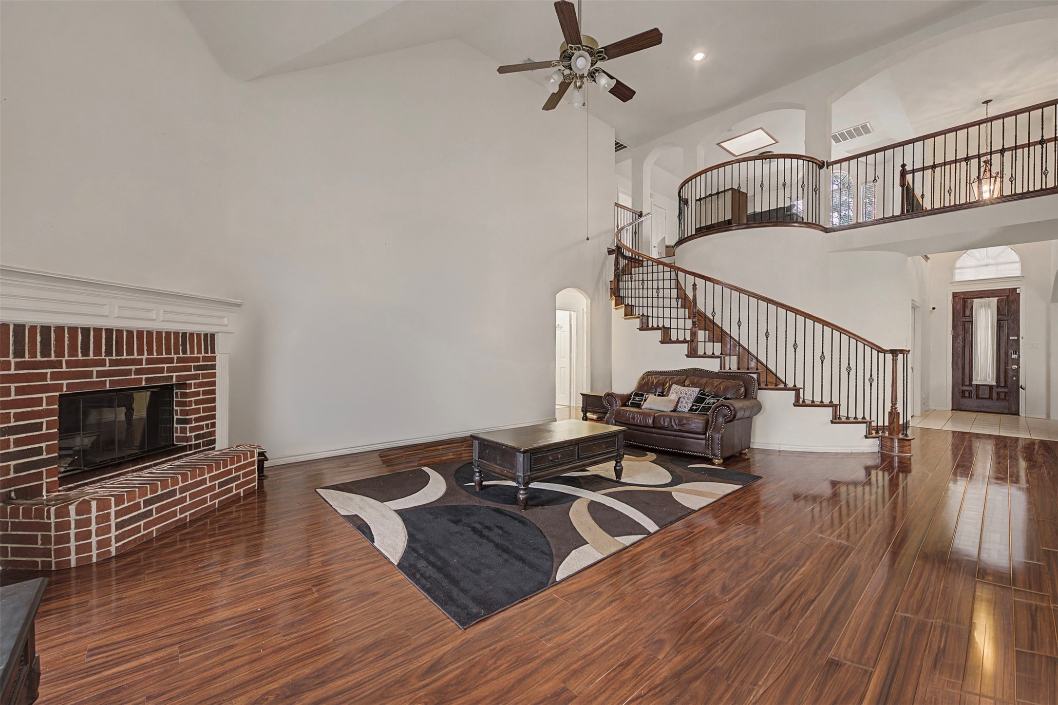 4525 Warbler Lane Garland TX 75043