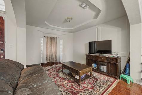 4525 Warbler Lane Garland TX 75043