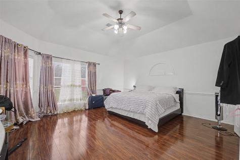 4525 Warbler Lane Garland TX 75043