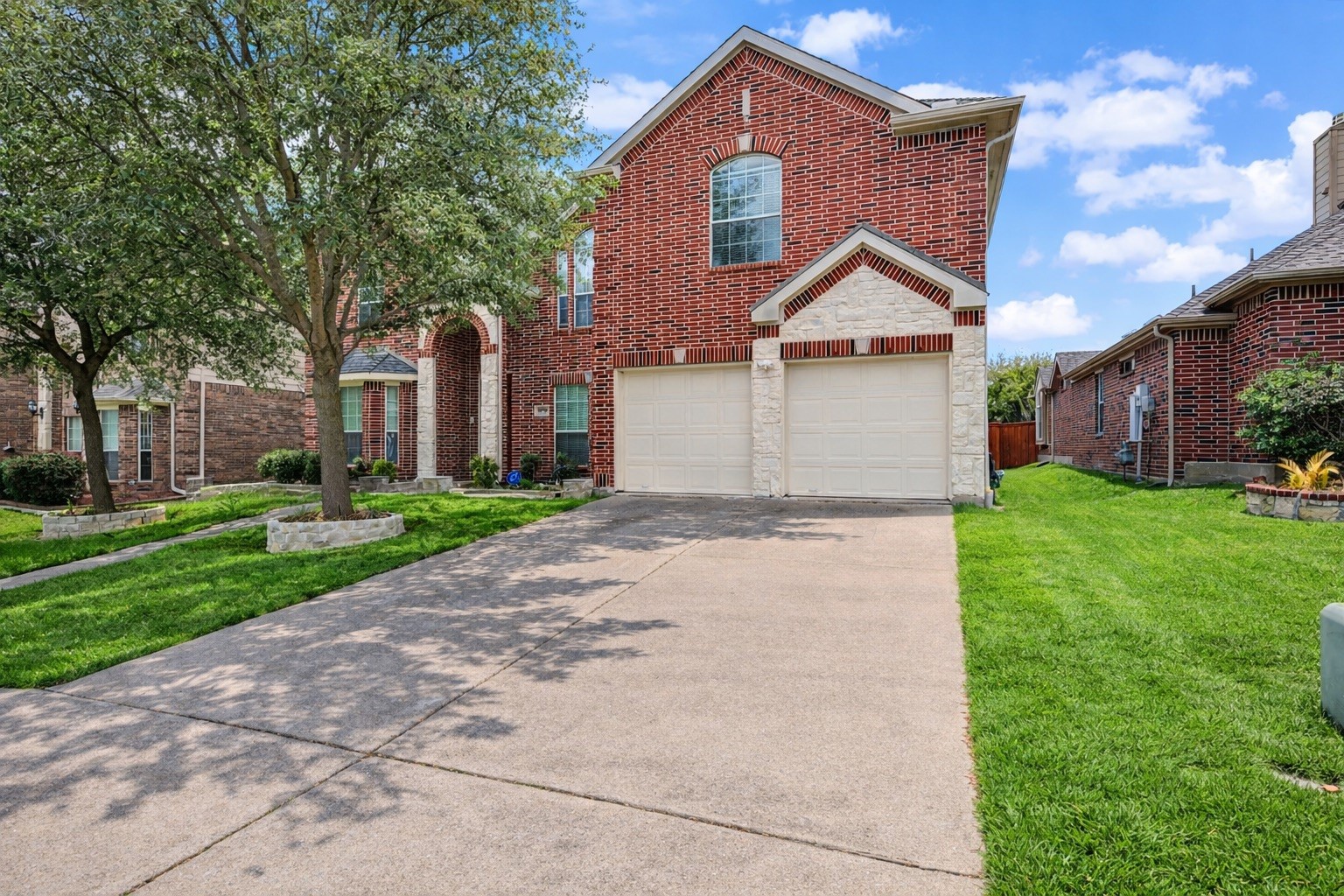 4525 Warbler Lane Garland TX 75043