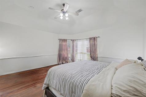 4525 Warbler Lane Garland TX 75043