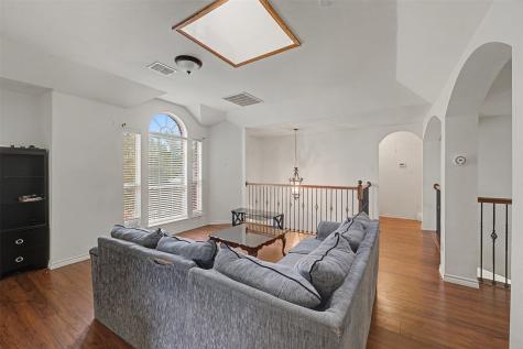 4525 Warbler Lane Garland TX 75043
