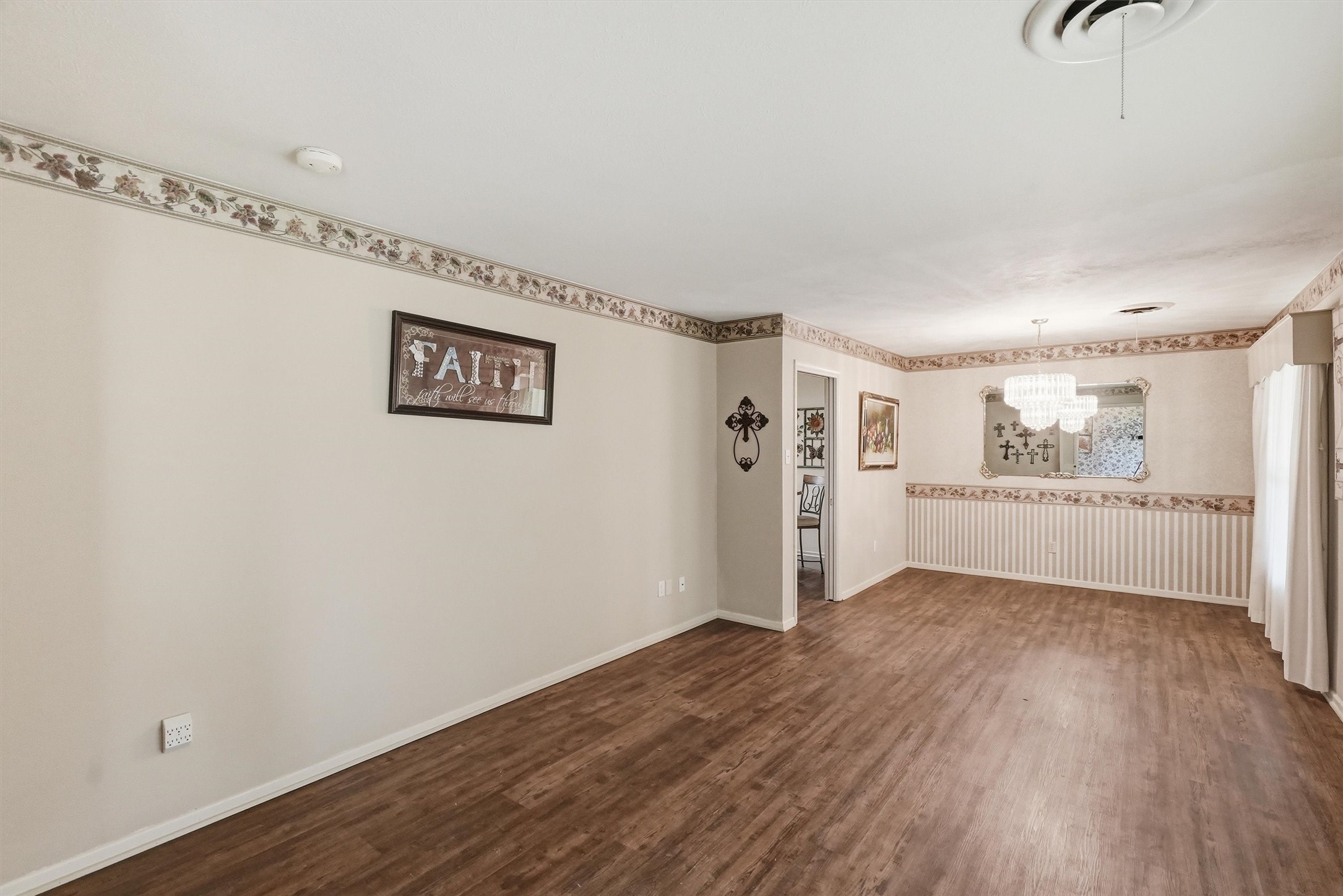 1226 Crestwood Drive Cleburne TX 76033