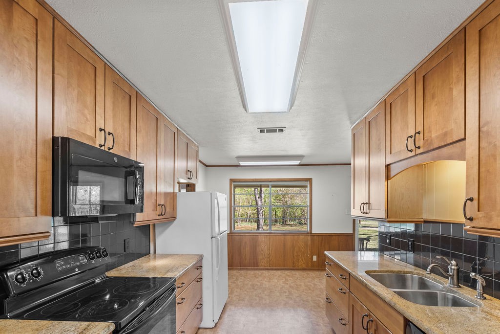 2823 Birchwood Lane Commerce TX 75428