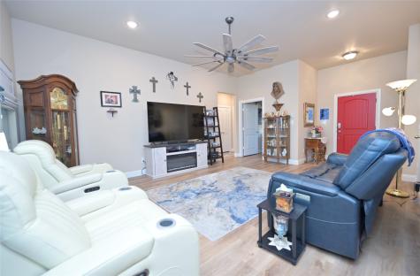 540 Islet Drive Runaway Bay TX 76426