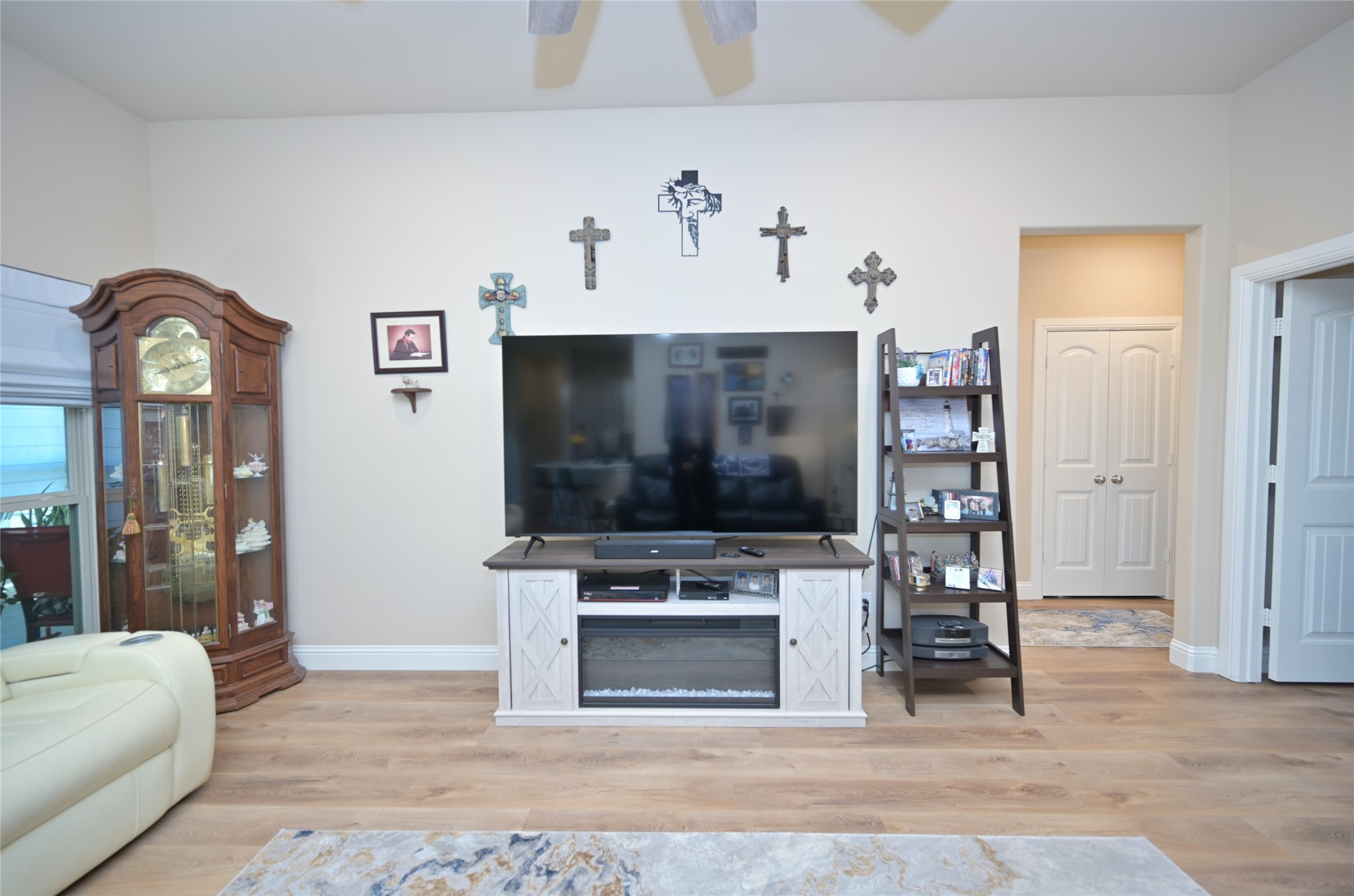 540 Islet Drive Runaway Bay TX 76426
