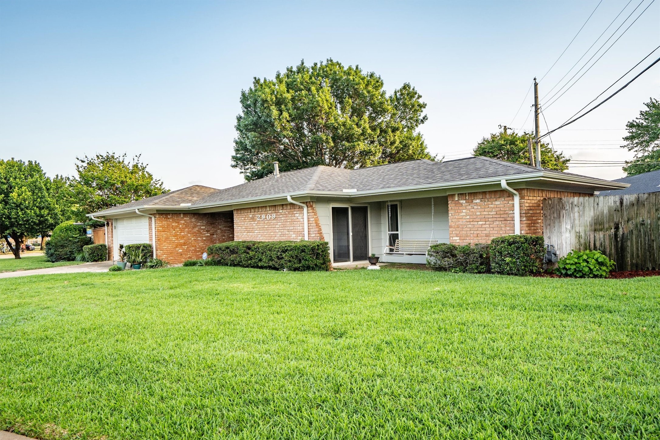2909 Hillcrest Drive Irving TX 75062