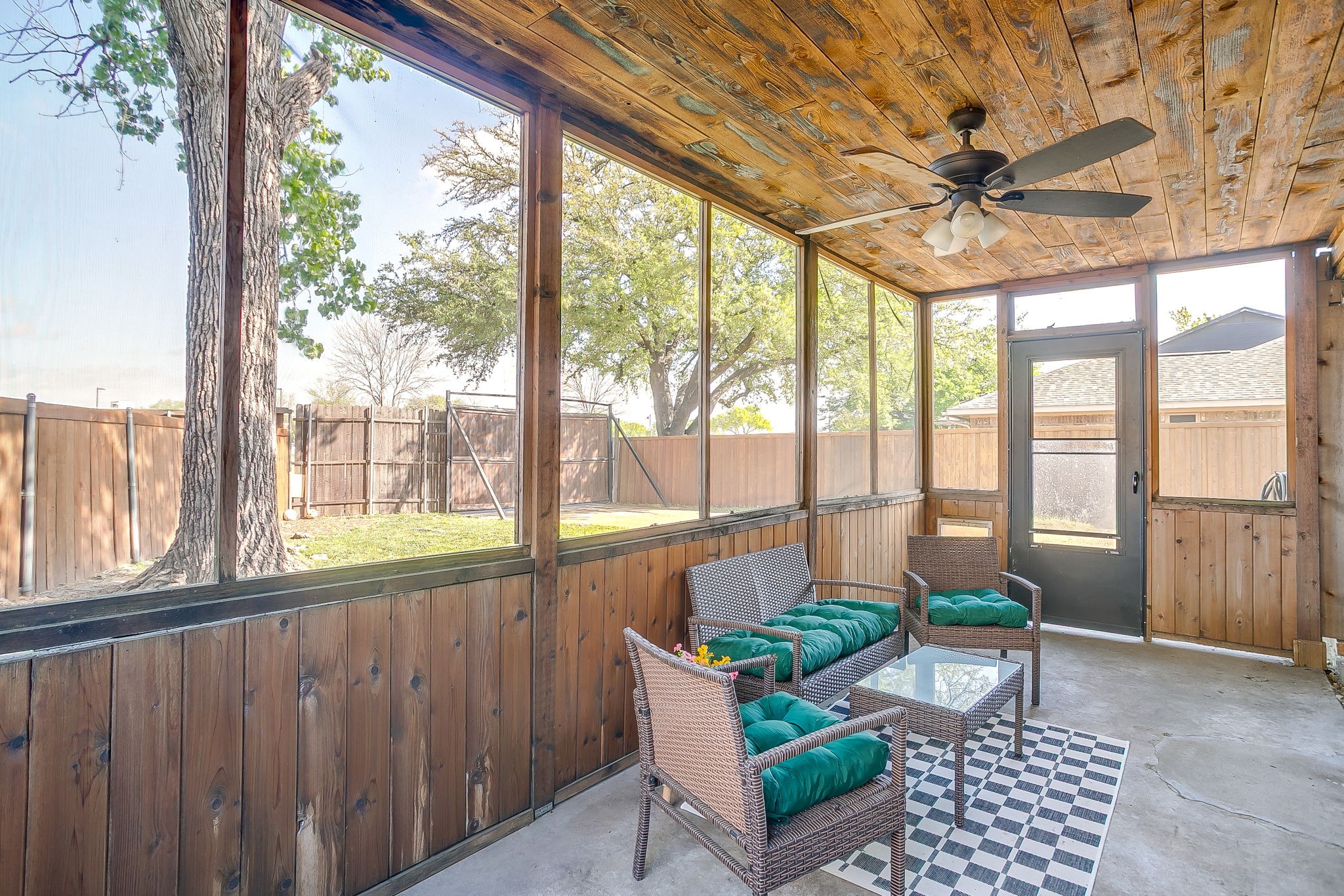 1221 Columbine Drive Garland TX 75043
