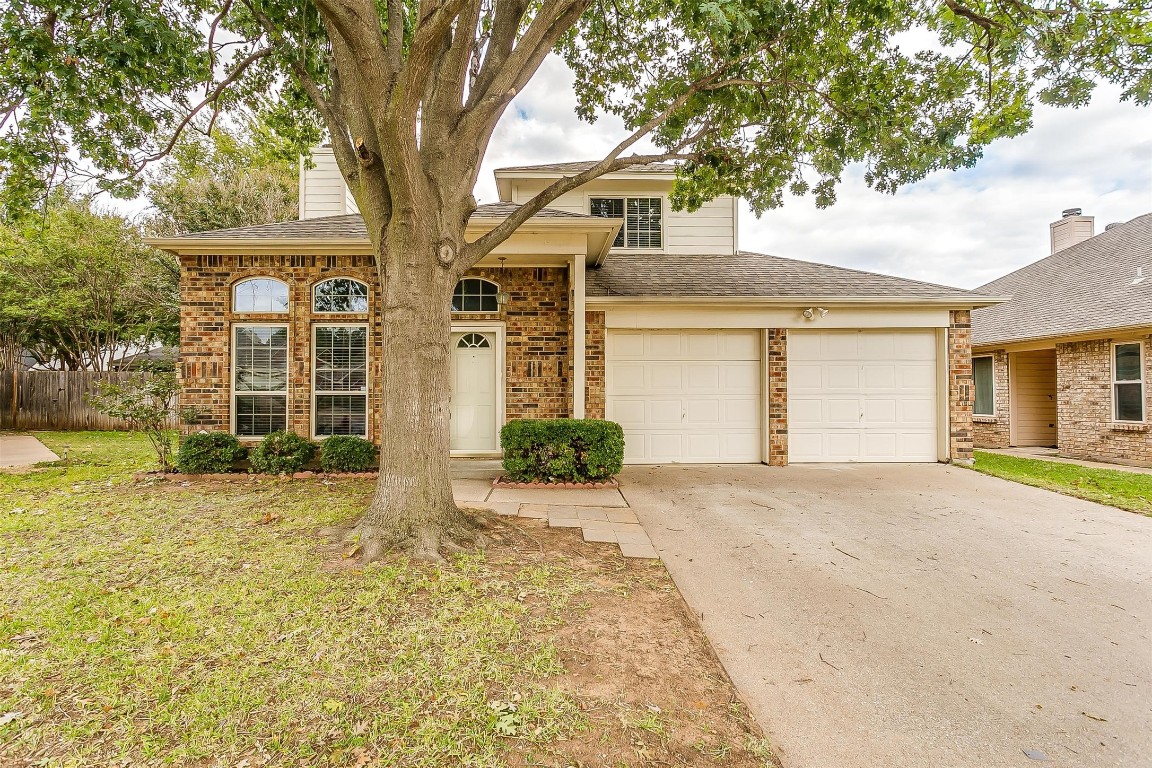 1809 Realistic Court Bedford TX 76021