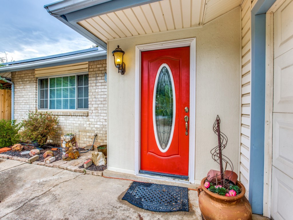 2703 Greenwood Lane Arlington TX 76013