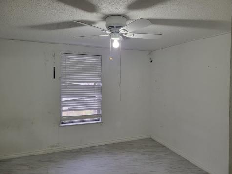 924 N Clements Street Gainesville TX 76240