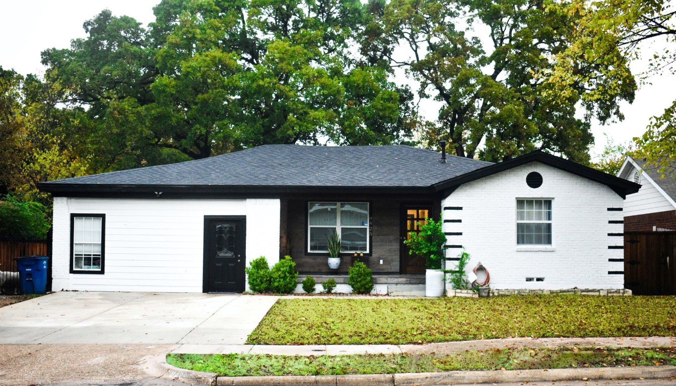 9425 Fairhope Avenue Dallas TX 75217