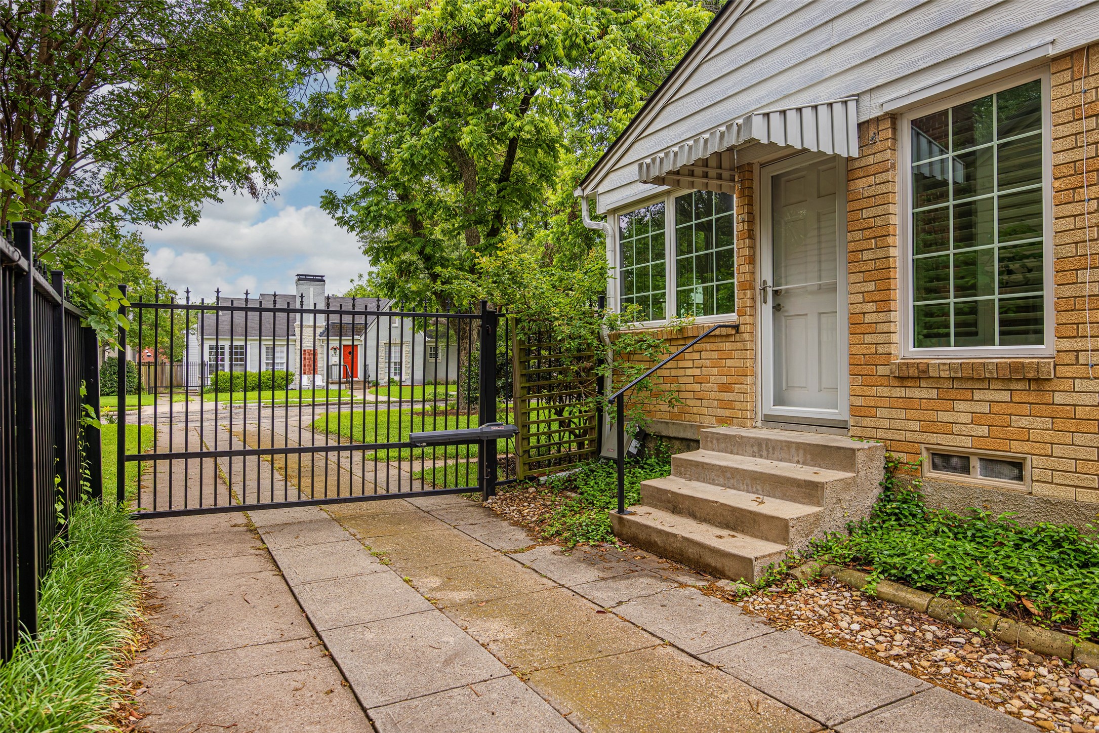 6133 Kenwood Avenue Dallas TX 75214