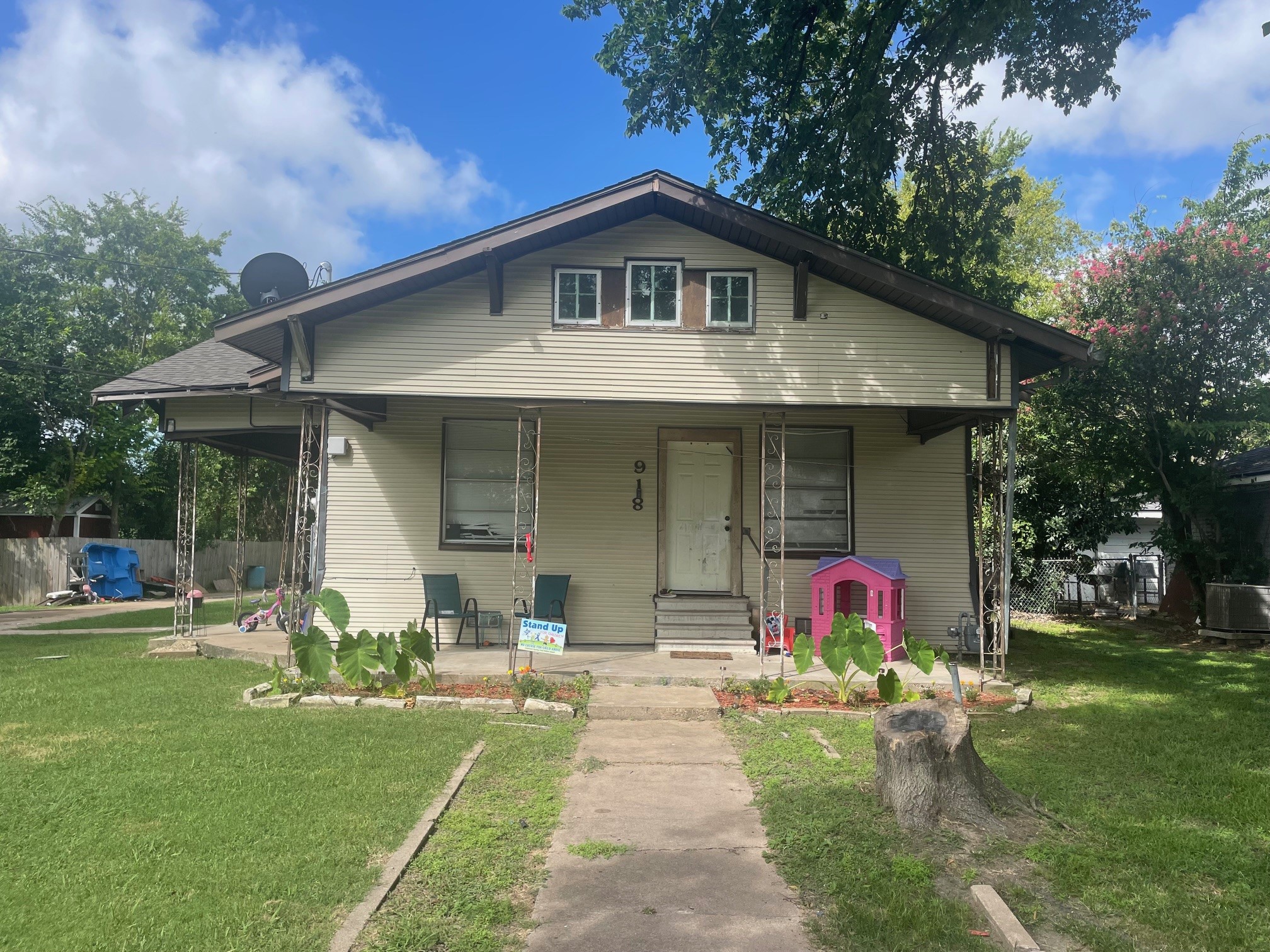 918 W Angeline Street Groesbeck TX 76642