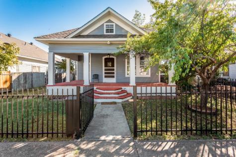 812 Sunset Avenue Dallas TX 75208