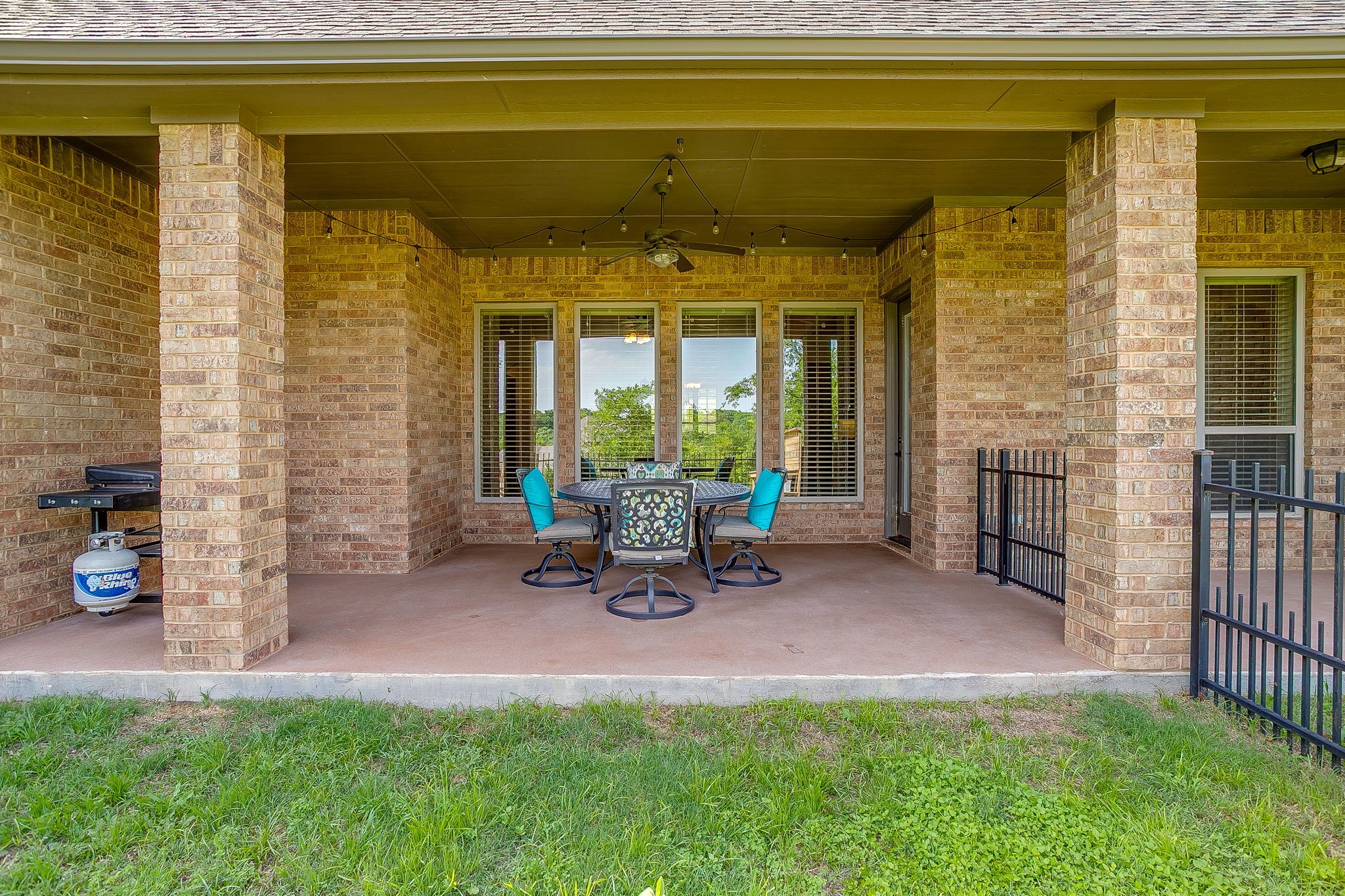 190 Ethan Drive Hudson Oaks TX 76087