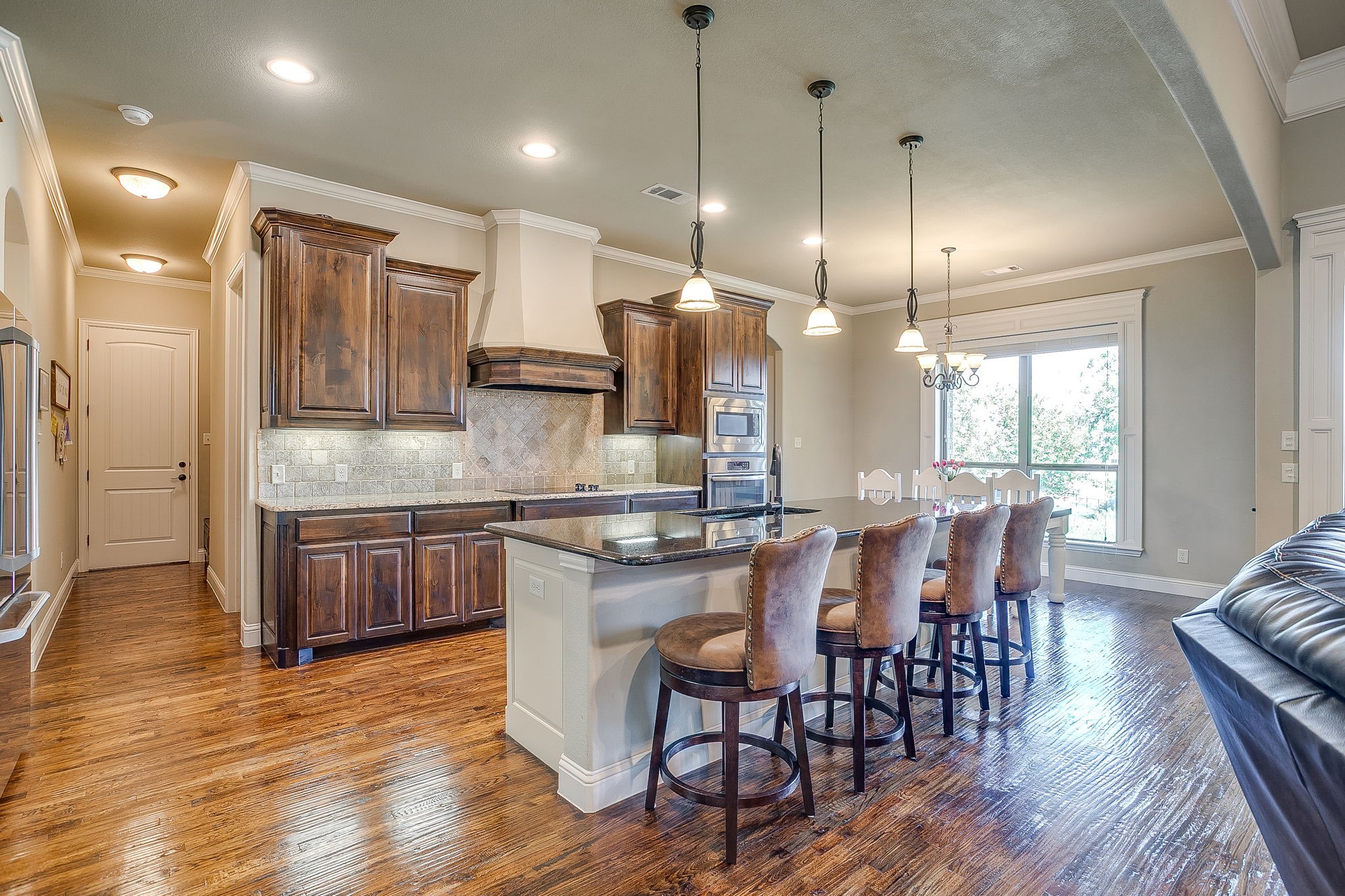 190 Ethan Drive Hudson Oaks TX 76087