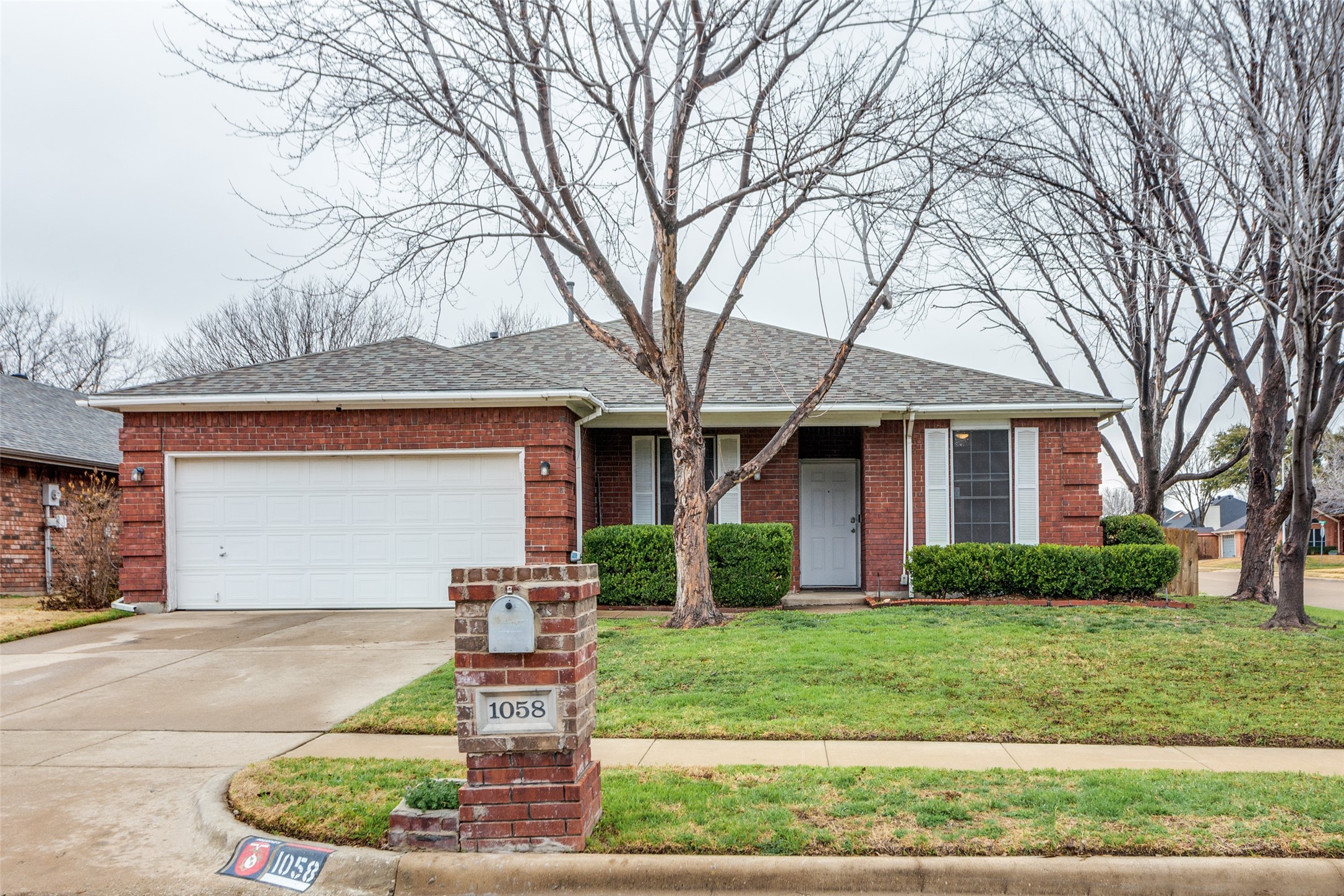 1058 Roundrock Drive Saginaw TX 76179