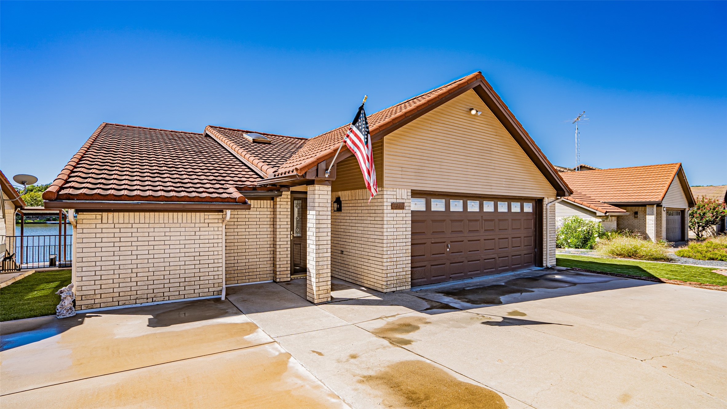 5114 La Vista Court Granbury TX 76049