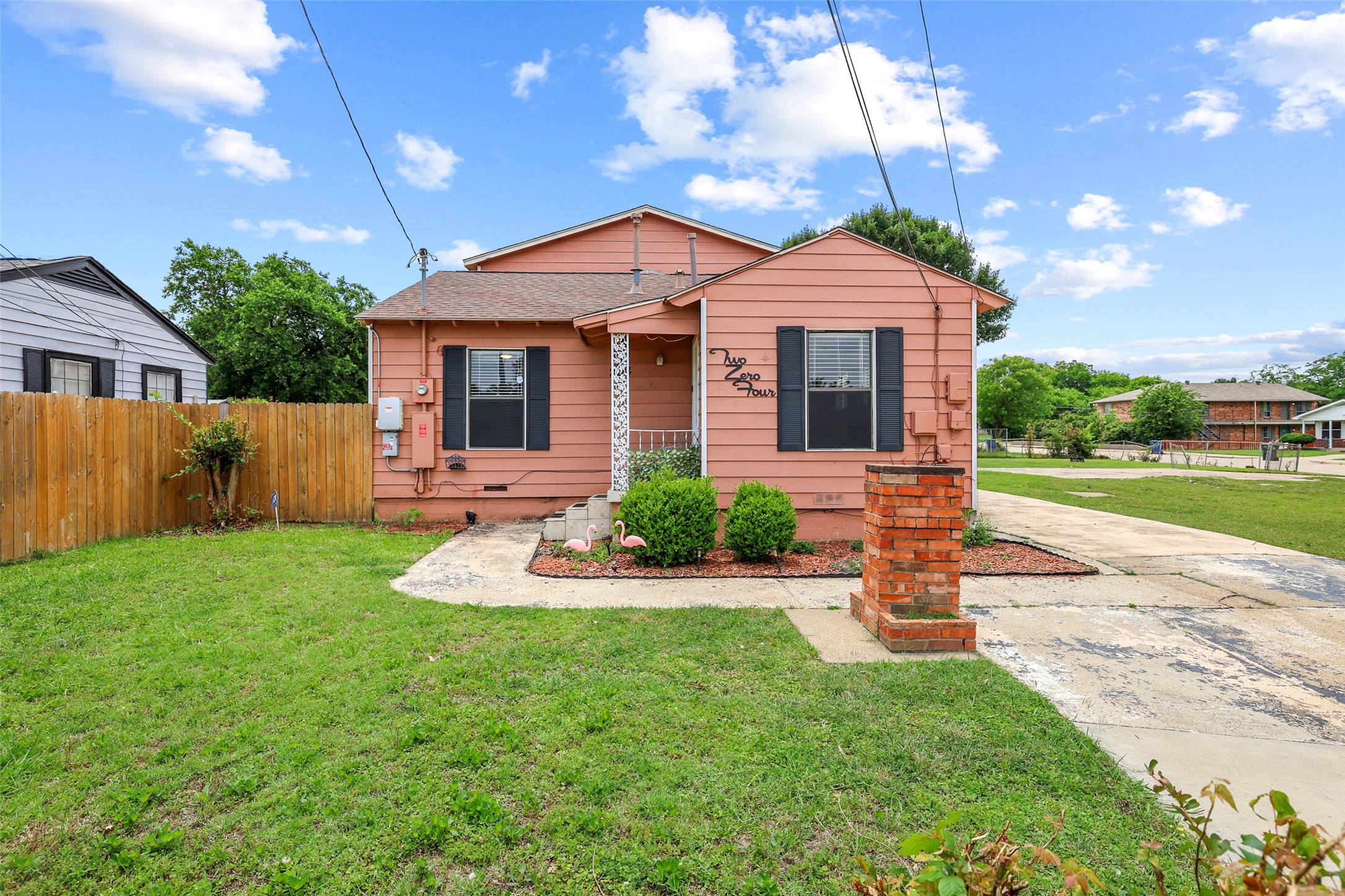 204 E Avenue D Garland TX 75040