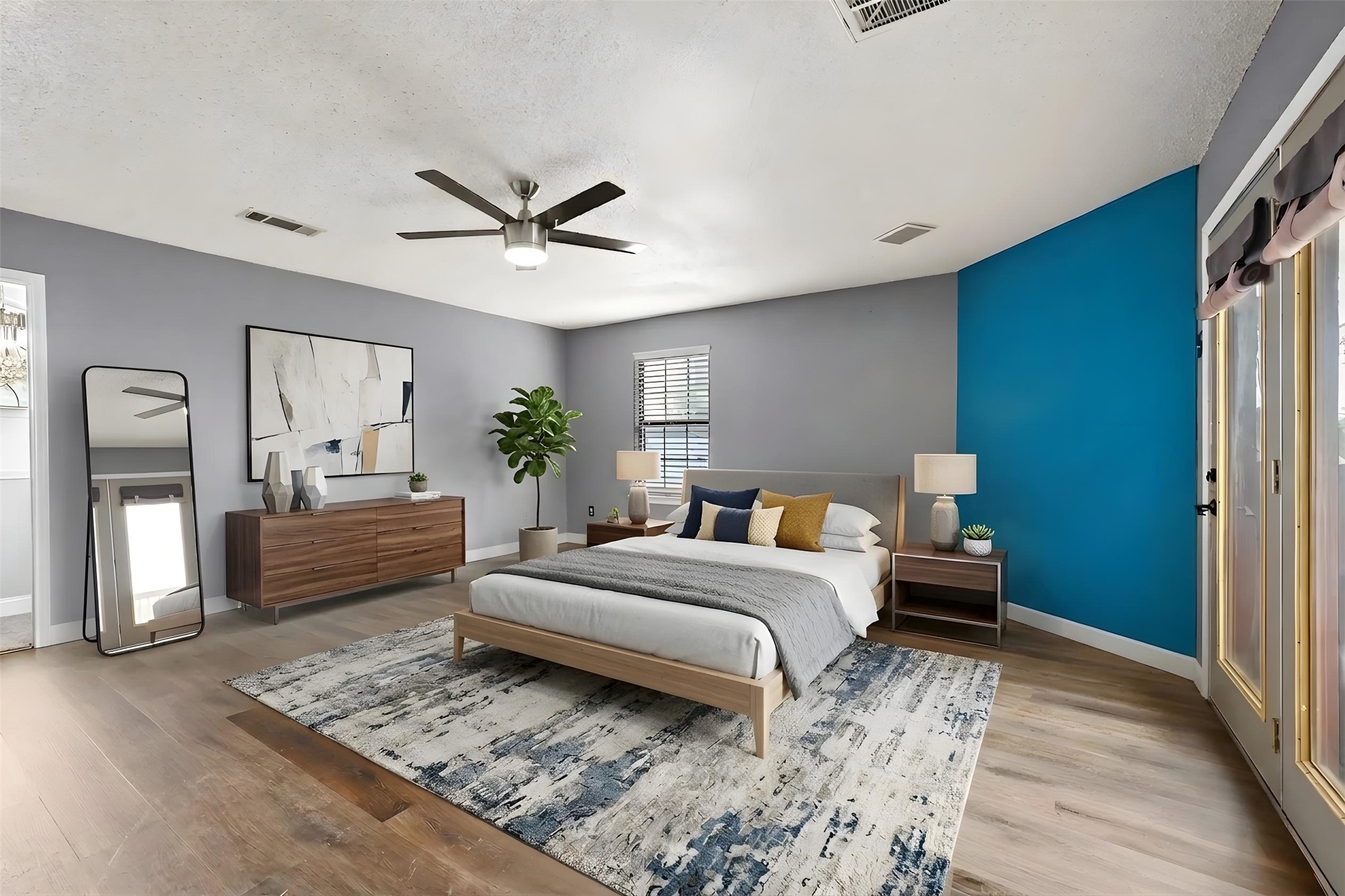 204 E Avenue D Garland TX 75040