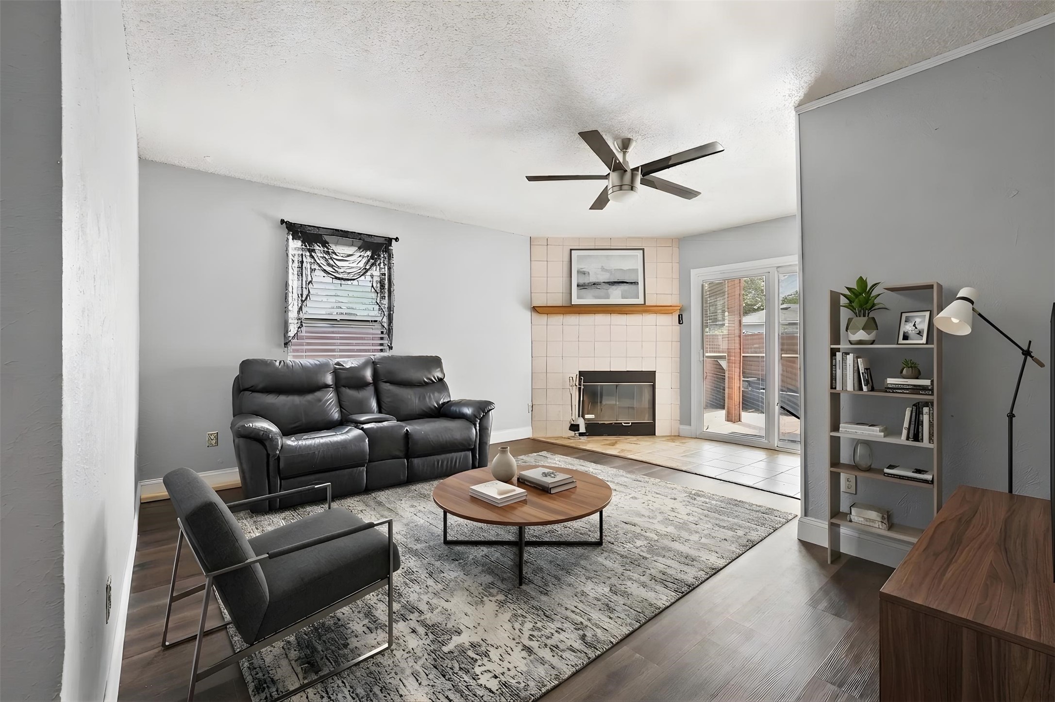 204 E Avenue D Garland TX 75040