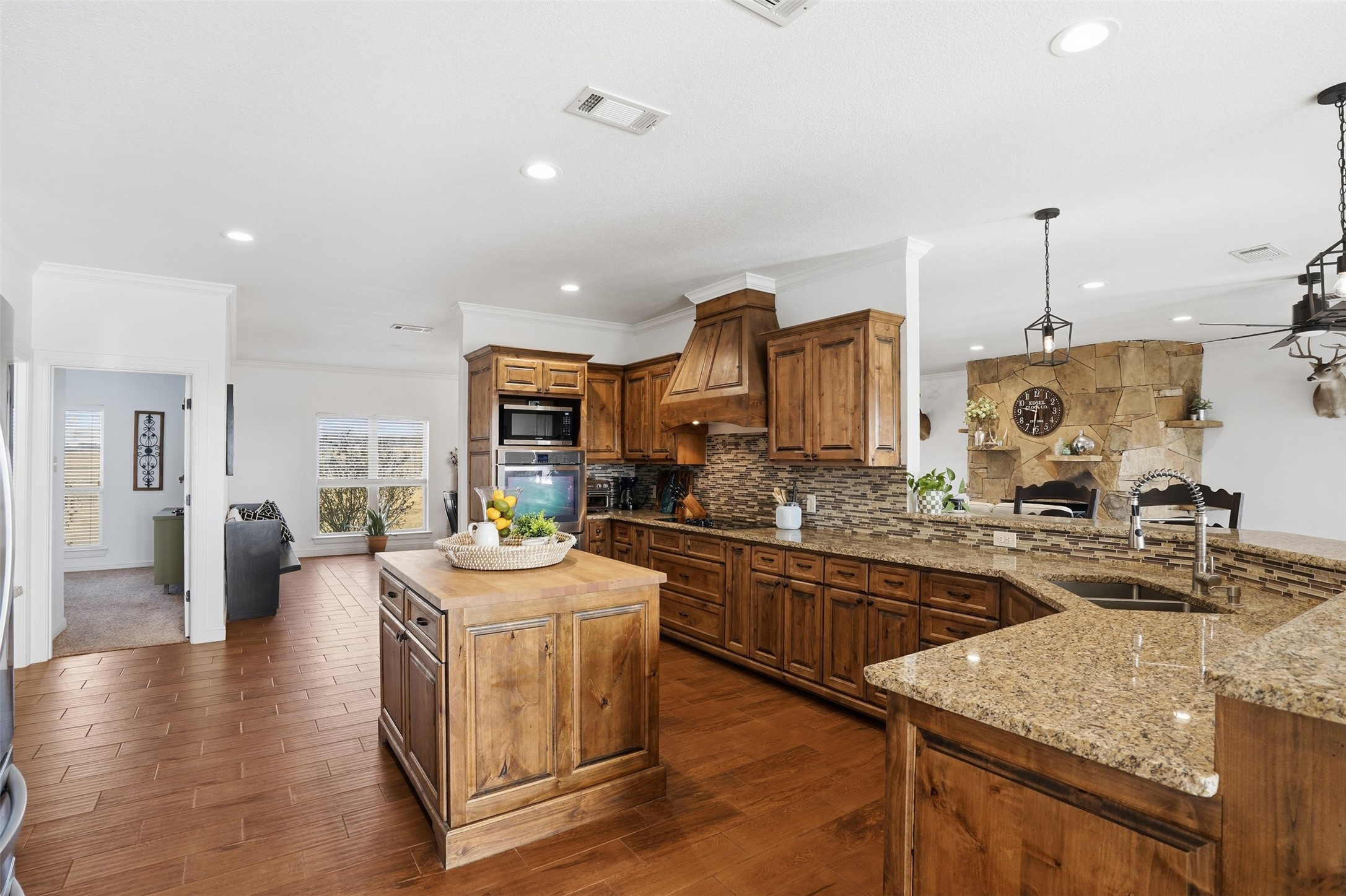 2701 County Road 1110 Rio Vista TX 76093