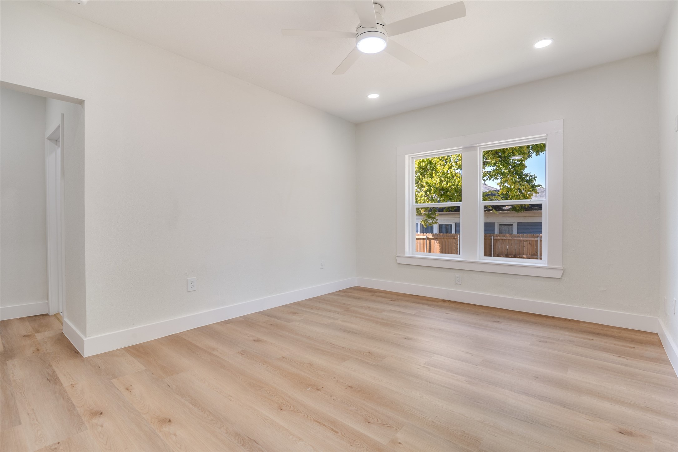 718 Grandview Avenue Dallas TX 75223
