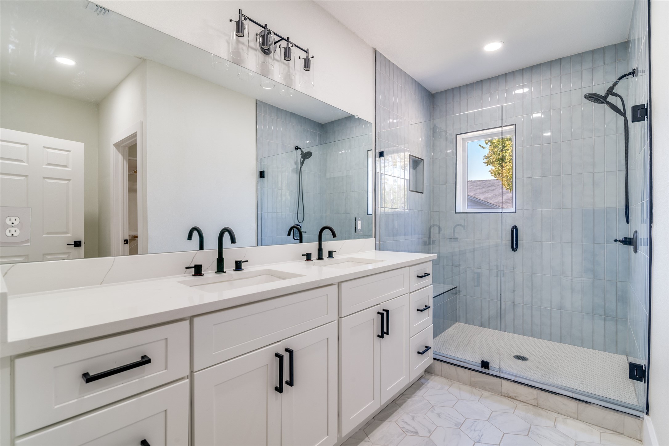 718 Grandview Avenue Dallas TX 75223