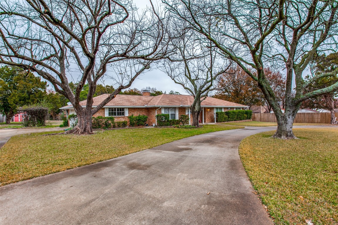1407 Los Altos Lane Duncanville TX 75116