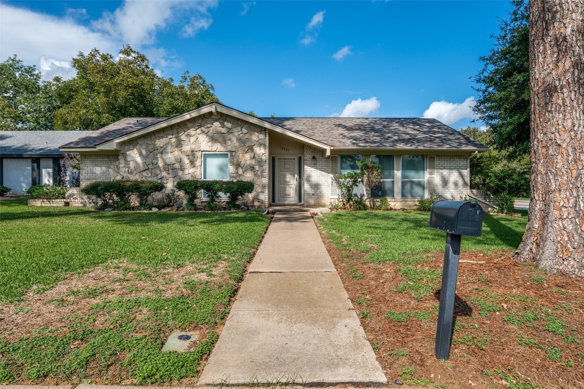 2001 Fair Meadow Drive Arlington TX 76012