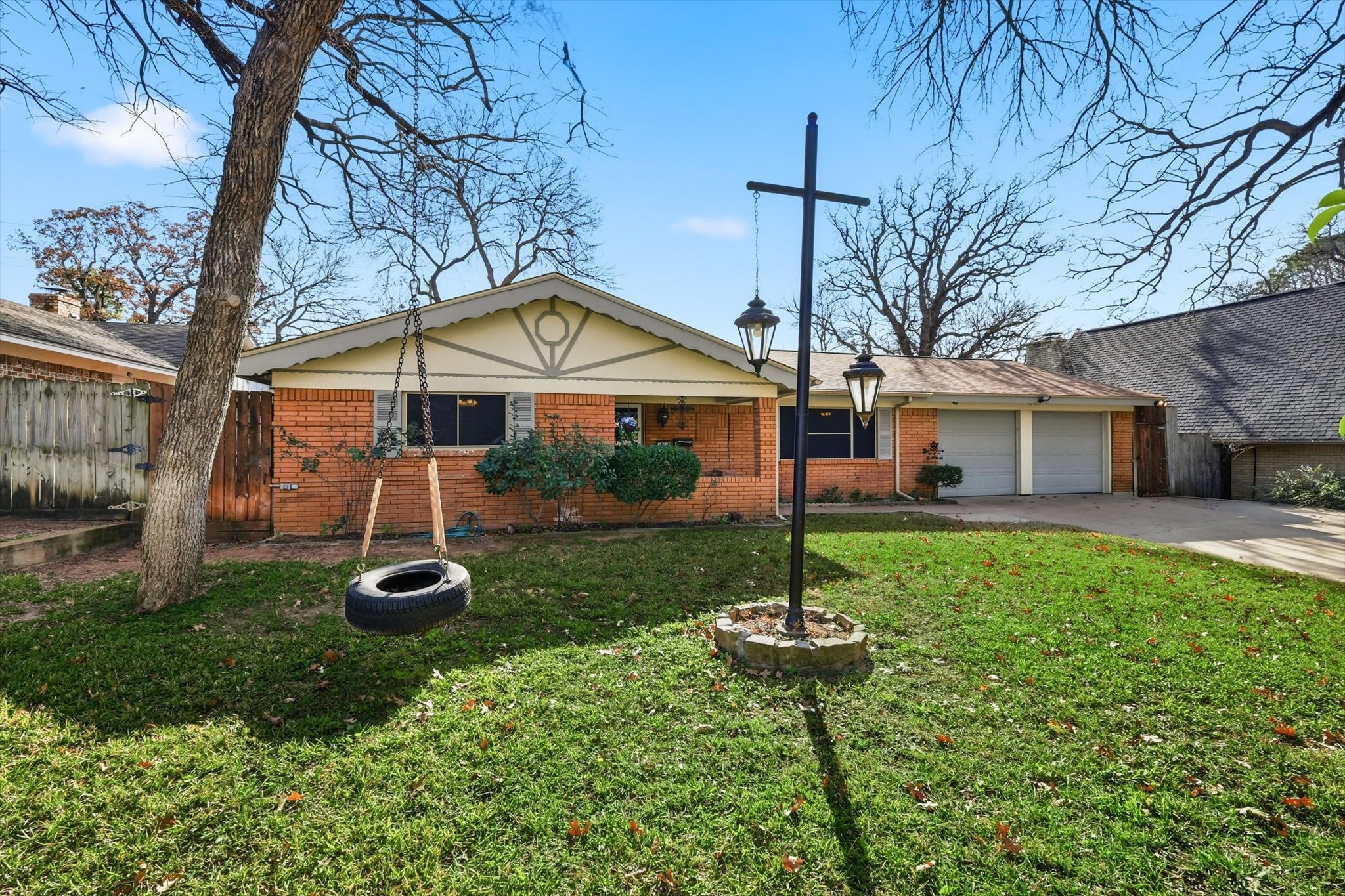 1809 Toplea Drive Euless TX 76040