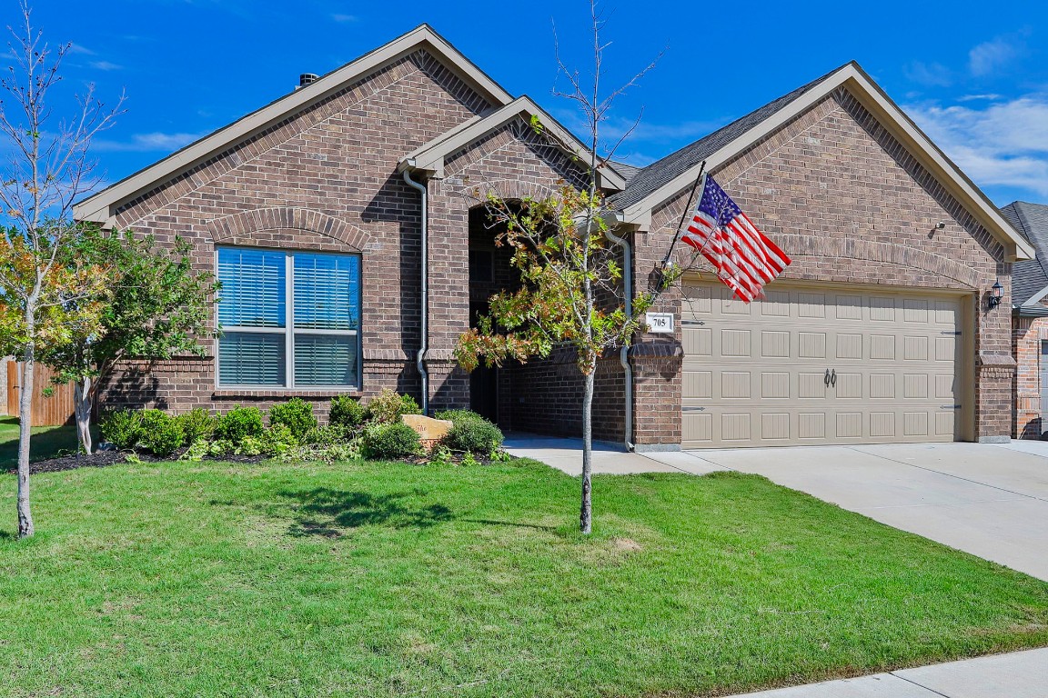 705 Canyon Lake Court Cleburne TX 76033