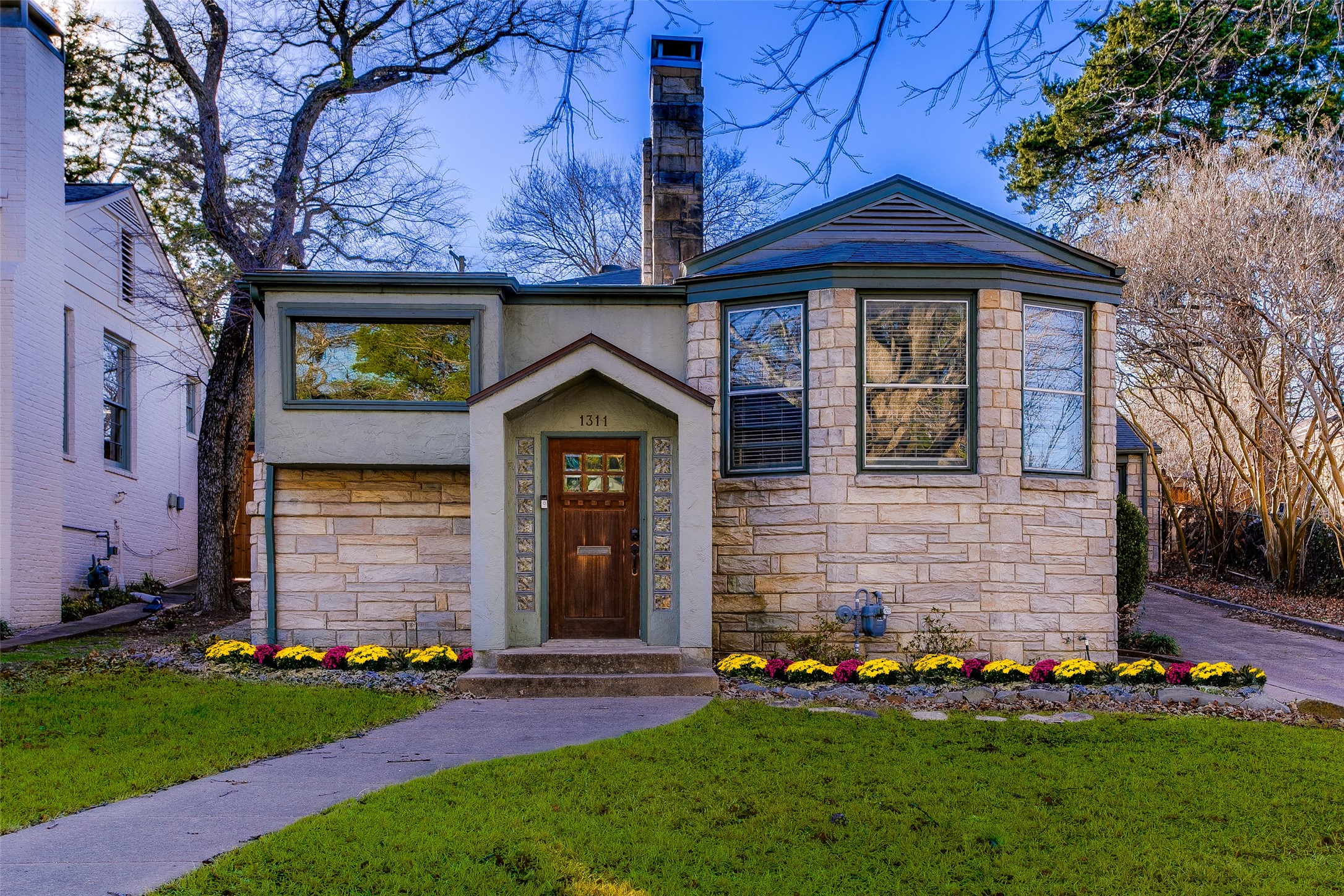 1311 Cedar Hill Avenue Dallas TX 75208