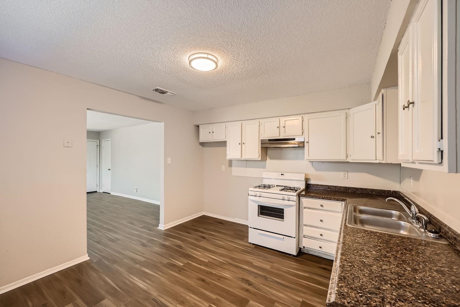 1018 S Murray Street Mckinney TX 75069