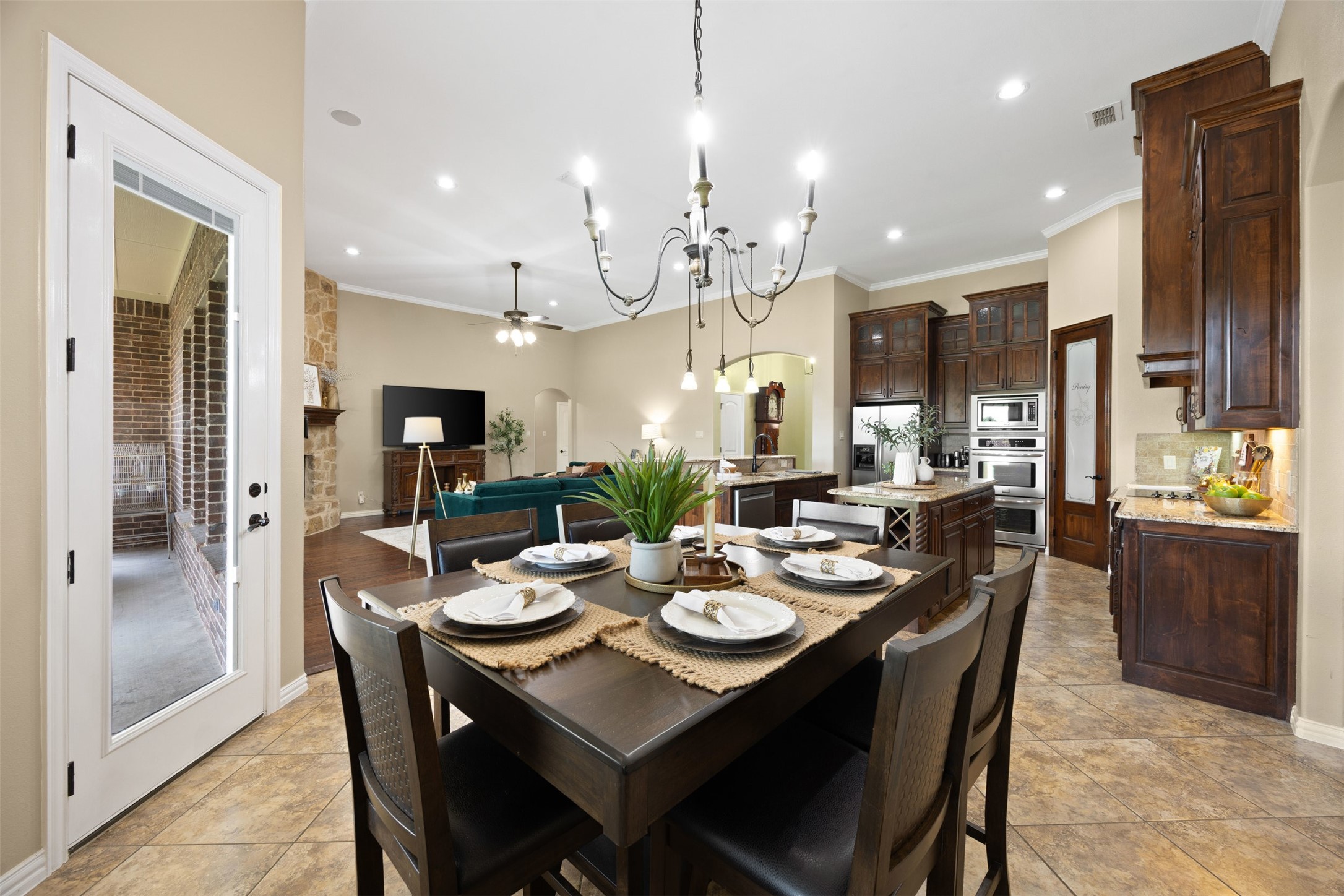 8230 Glenwick Drive Waxahachie TX 75167