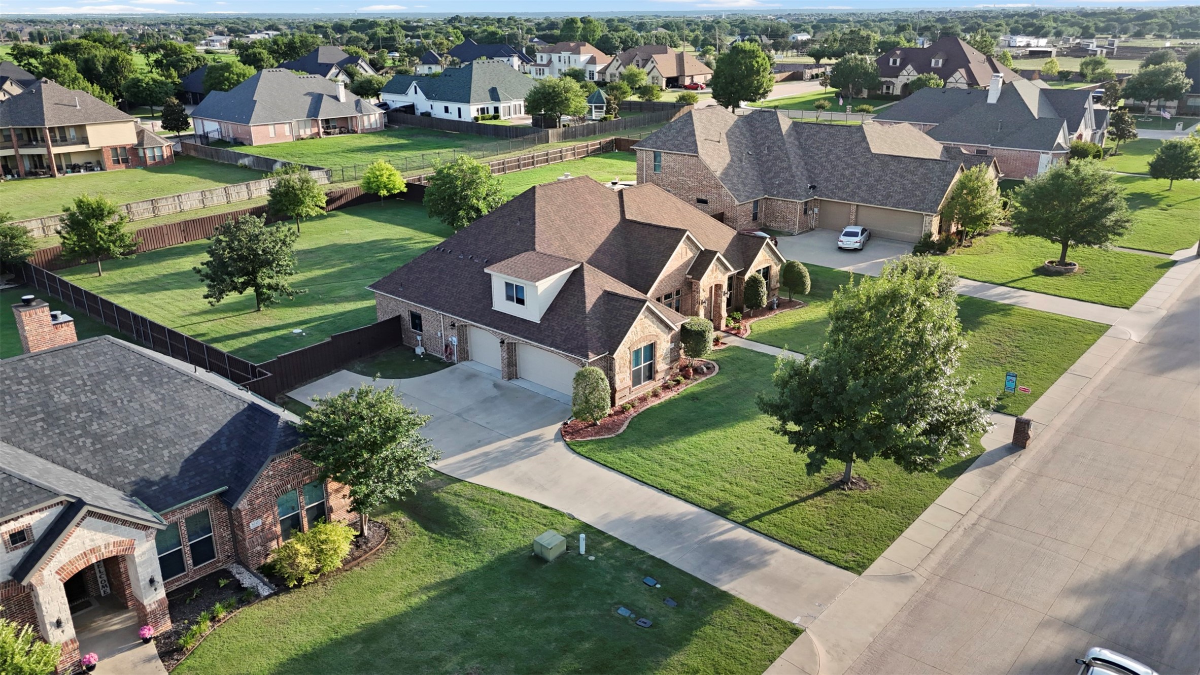 8230 Glenwick Drive Waxahachie TX 75167