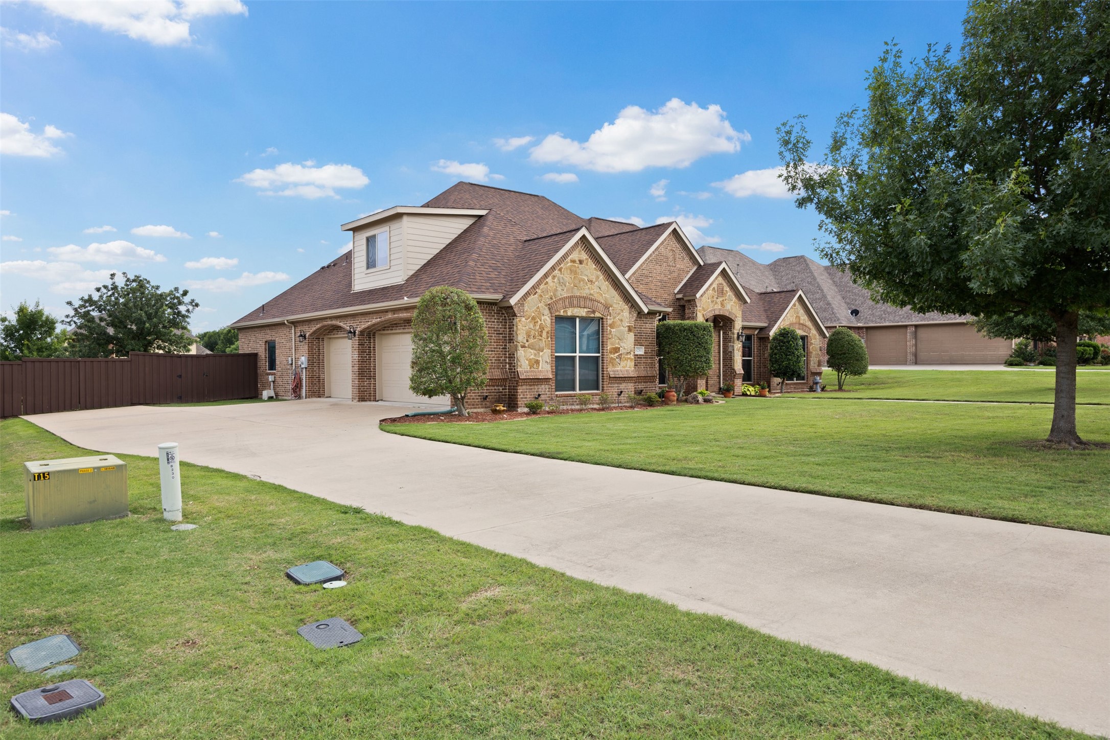 8230 Glenwick Drive Waxahachie TX 75167