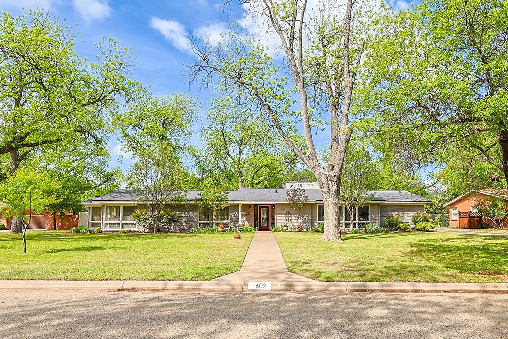 1602 Elmwood Drive Abilene TX 79605