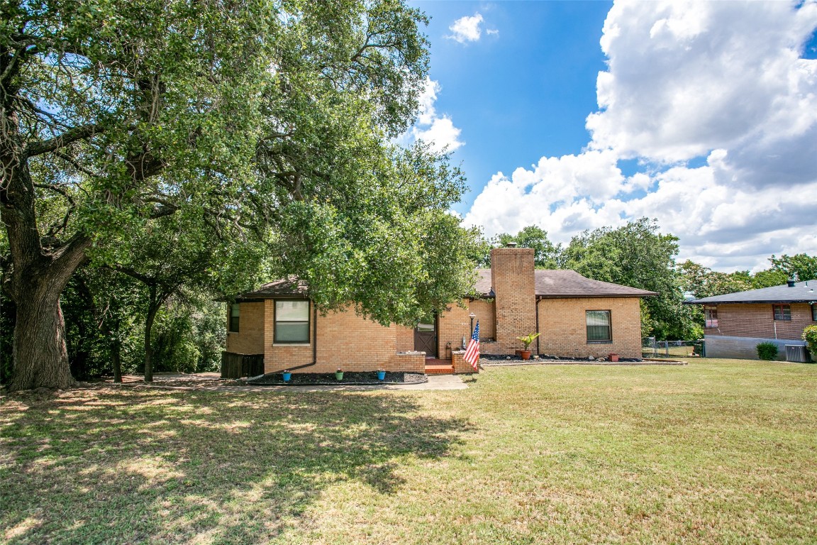 2208 Timberline Drive Fort Worth TX 76119