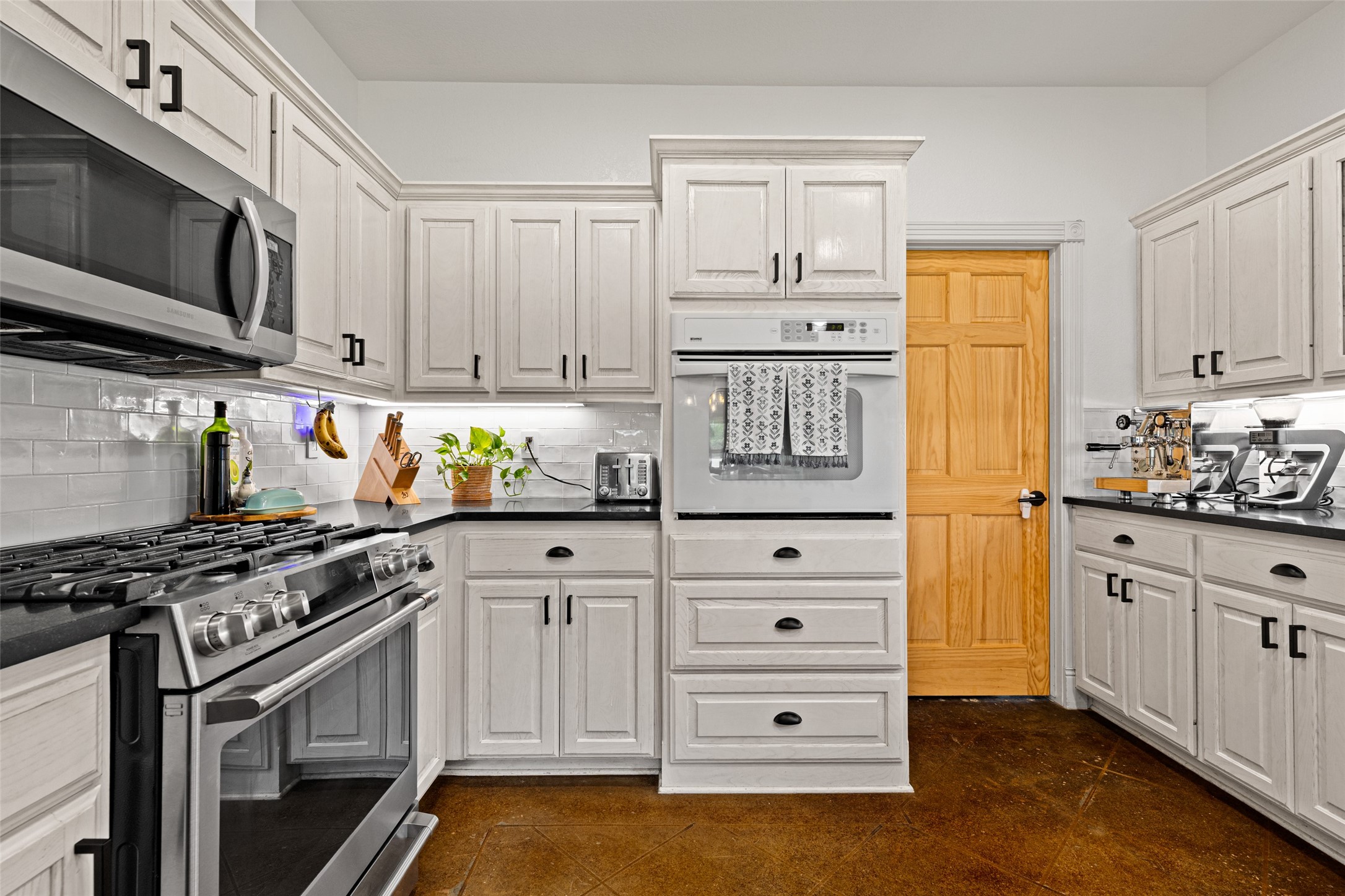 152 Black Hawk Lane Gilmer TX 75645
