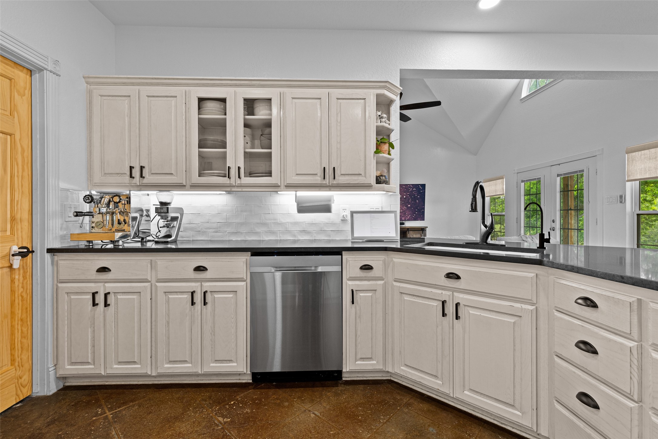 152 Black Hawk Lane Gilmer TX 75645