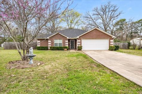 1101 Willow Springs Drive Longview TX 75604
