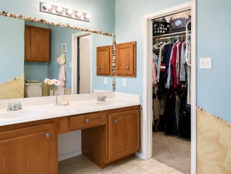 8323 Brigalow Street Arlington TX 76002
