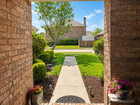 8323 Brigalow Street Arlington TX 76002