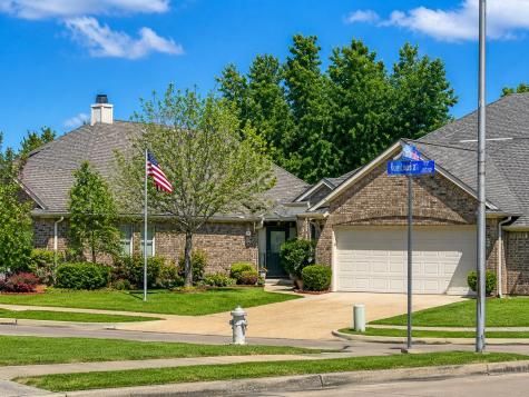 8323 Brigalow Street Arlington TX 76002