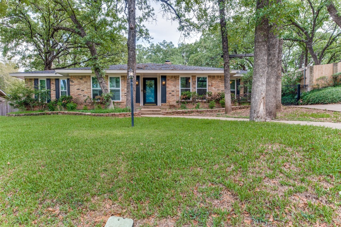 3709 Lynnwood Drive Arlington TX 76013
