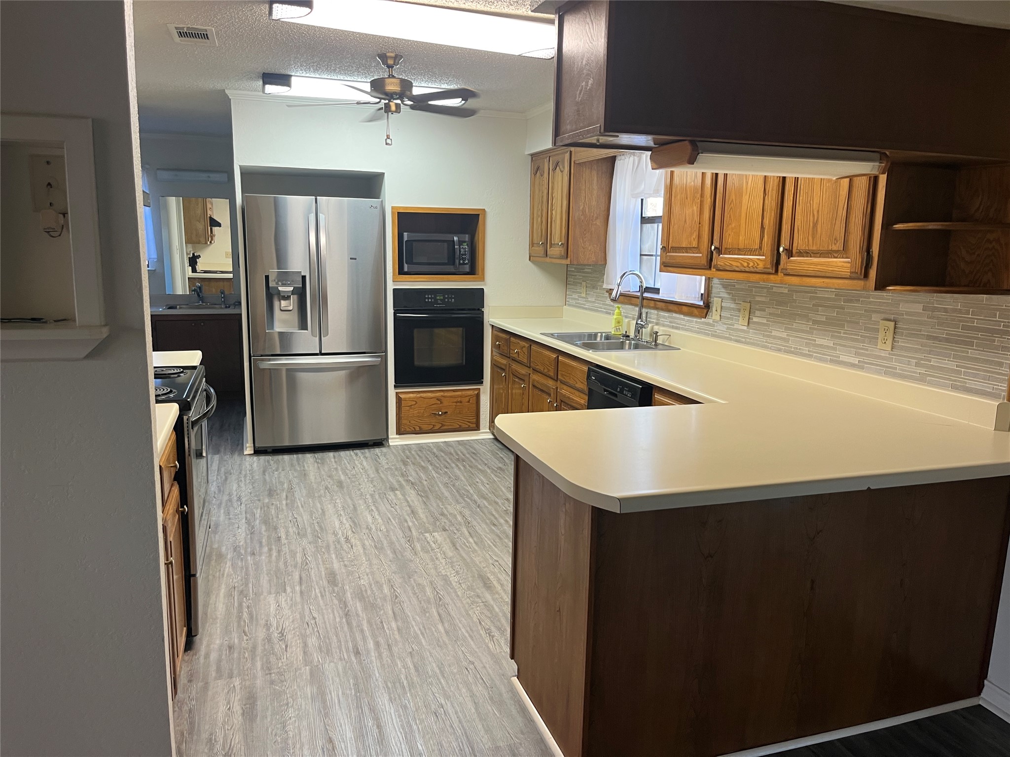 203 1st NE Detroit TX 75436