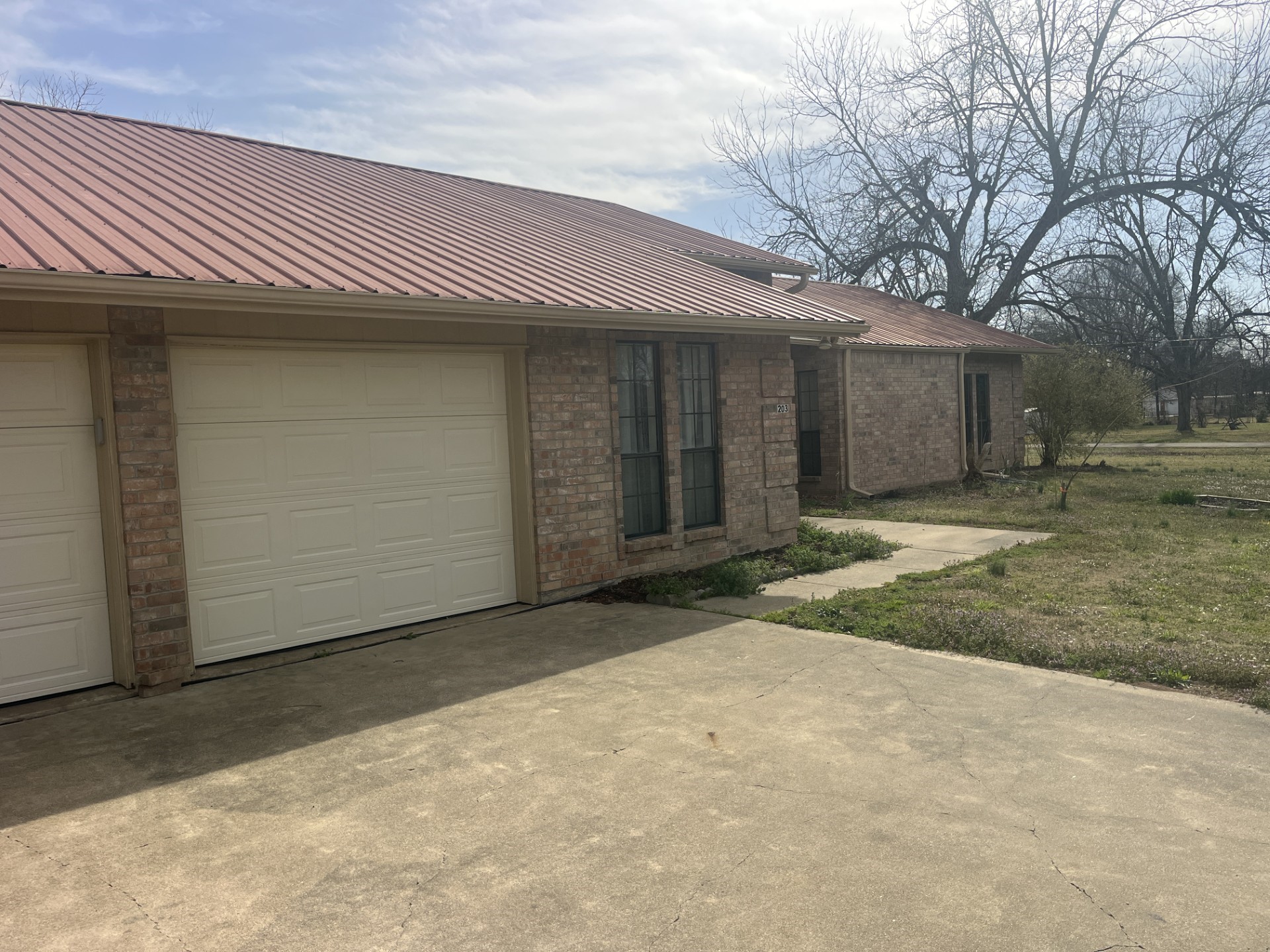 203 1st NE Detroit TX 75436